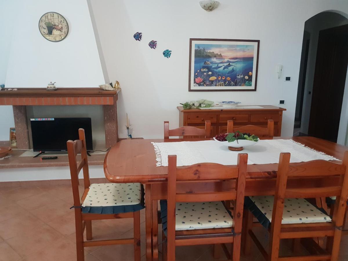Villetta Porto Corallo ヴィッラプッツ エクステリア 写真